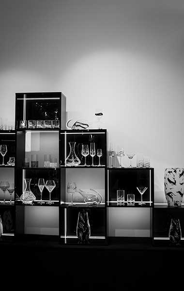 Glass display 1